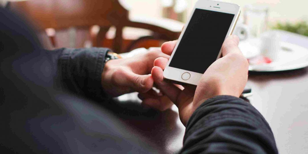 https://www.coastalmobilescreens.com/wp-content/uploads/2015/09/portfolio_09-1080x540.jpg